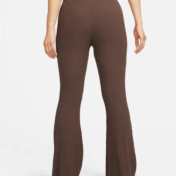 Nike Sportswear High-Waisted Ribbed Flare Pants Brown Size Medium - Picture 2 of 5